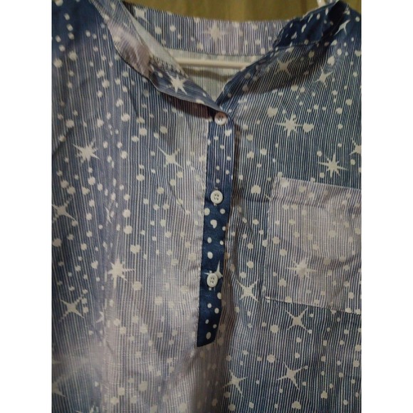 Star Pattern Ombre Shirt No Tags Medium Long Sleeves Woman's Girls Button Up - Picture 2 of 5